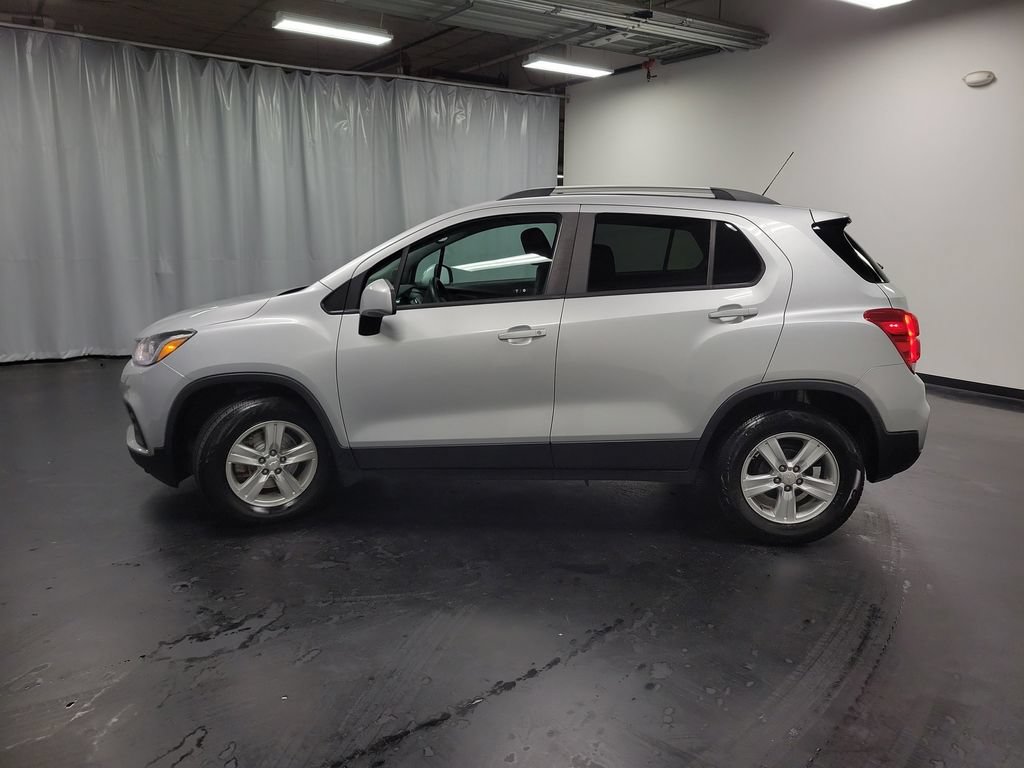 Used 2022 Chevrolet Trax LT FWD image 5