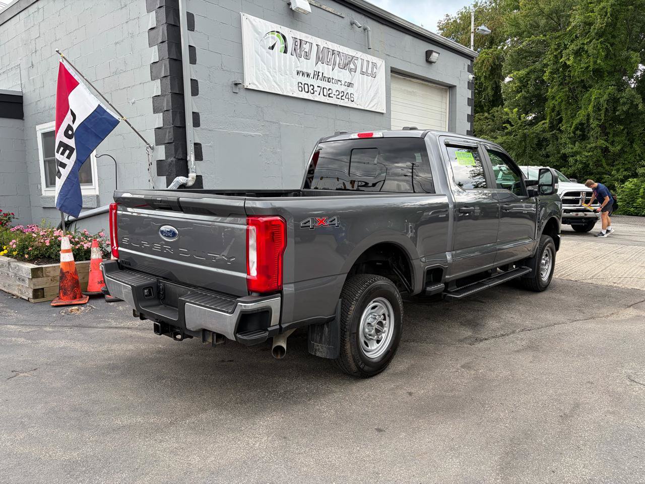 Used 2023 Ford F250 XL w/ Snow Plow Prep Package AWD/4WD image 7