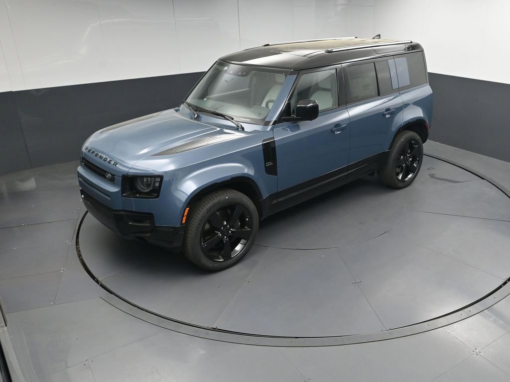 New 2026 Land Rover Defender 110 X-Dynamic SE AWD/4WD image 30