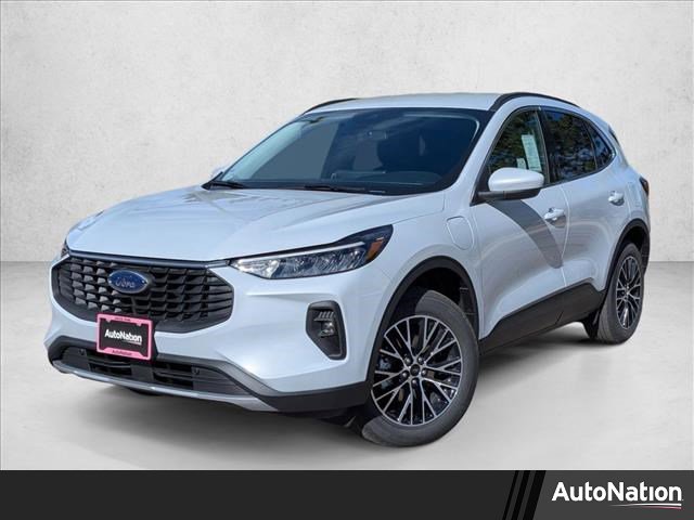 New 2026 Ford Escape SE w/ Class II Trailer Tow Package