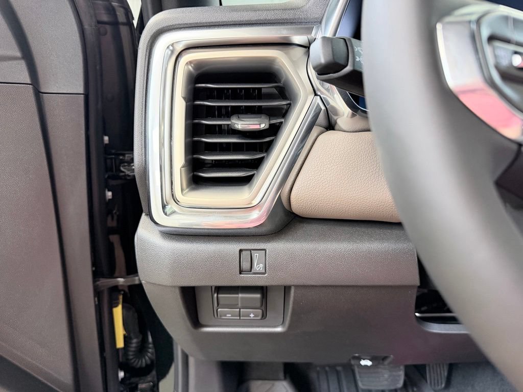 New 2026 GMC Canyon Denali w/ LPO, Denali Black Edition AWD/4WD image 37