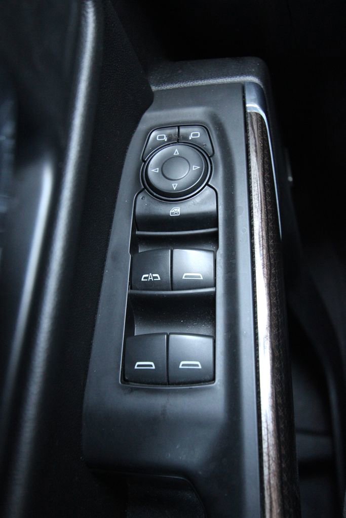 Used 2021 Chevrolet Silverado 1500 LT Trail Boss w/ Convenience Package II AWD/4WD image 24