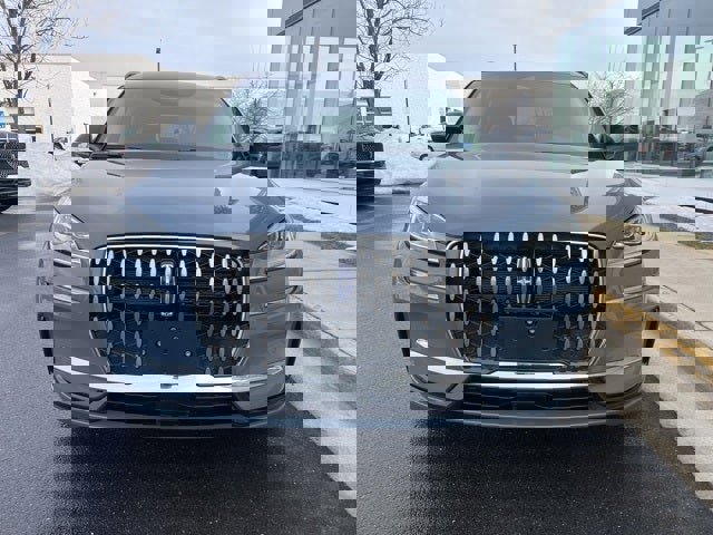 Used 2025 Lincoln Corsair Grand Touring w/ Equipment Group 301A image 2