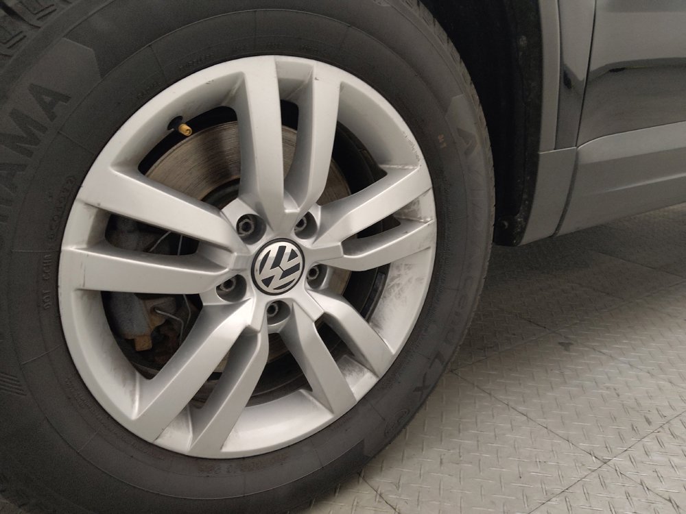 Used 2017 Volkswagen Tiguan S AWD/4WD image 31