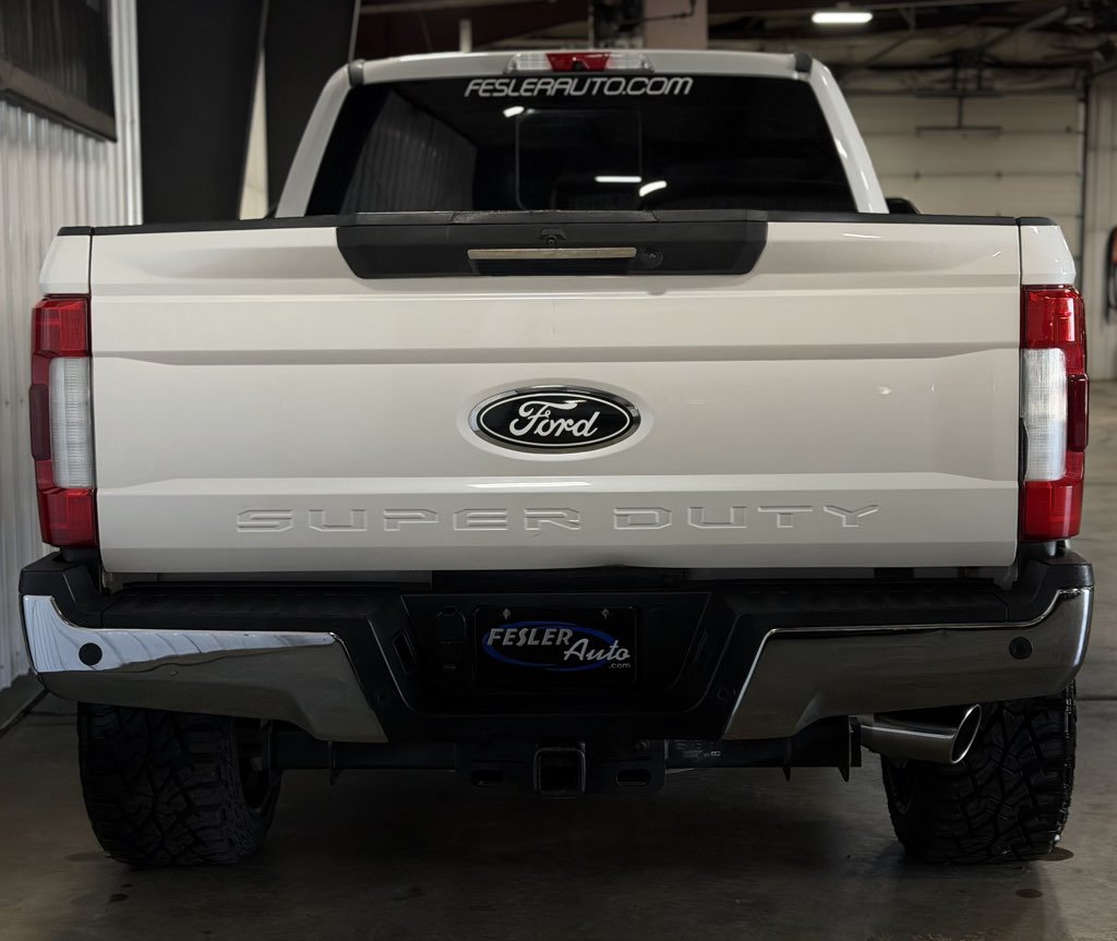 Used 2017 Ford F250 Lariat w/ Lariat Ultimate Package AWD/4WD image 2