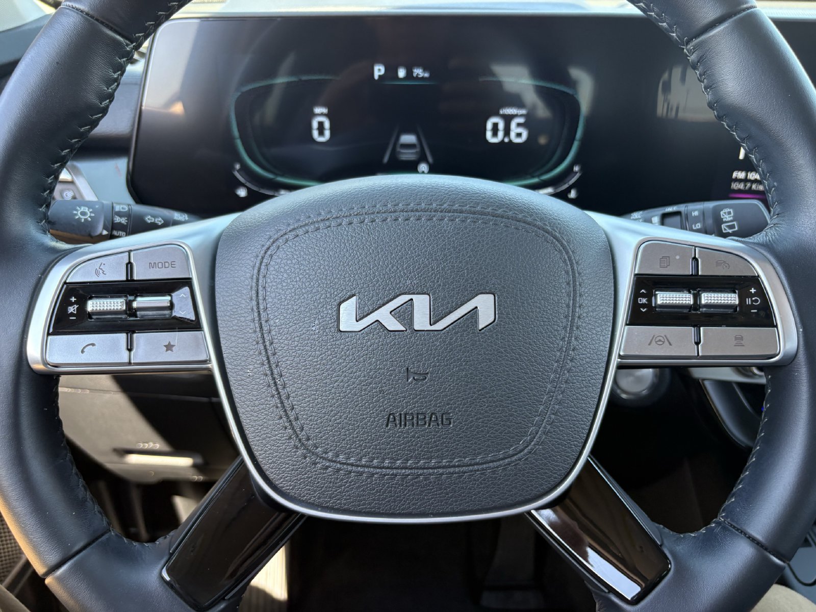 Used 2025 Kia Telluride S FWD image 34