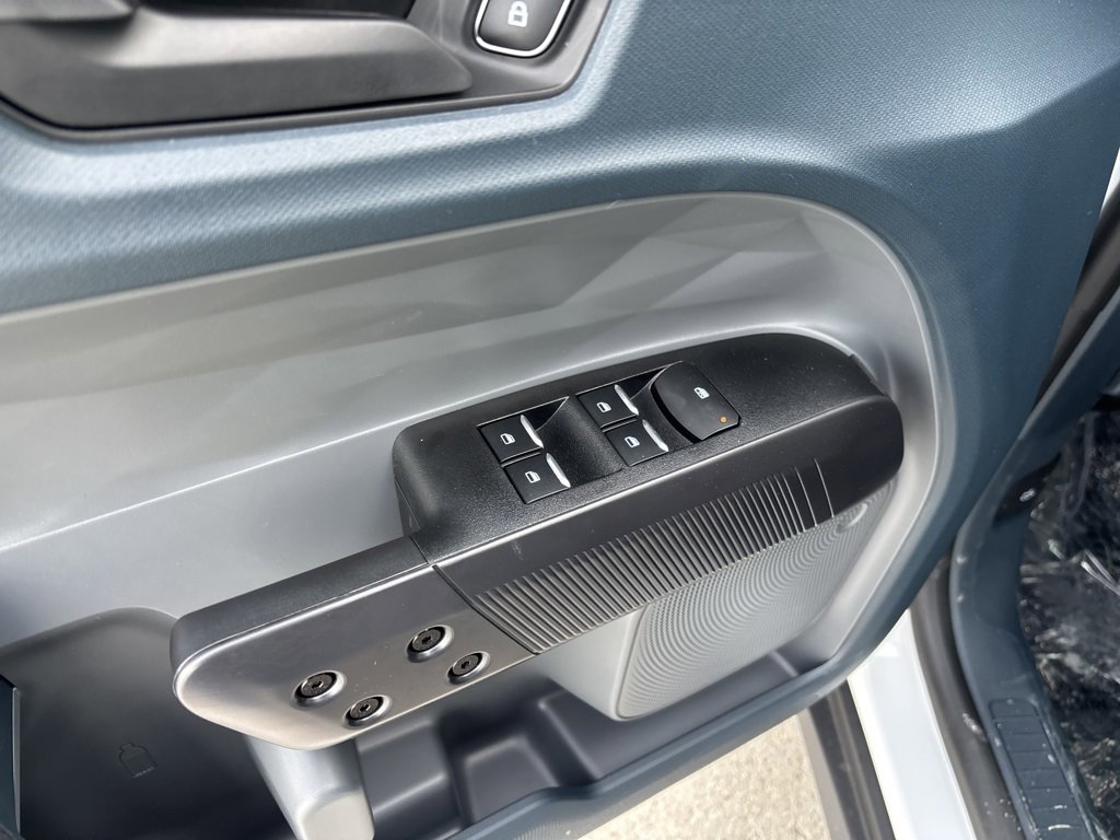 New 2026 Ford Maverick XL image 13