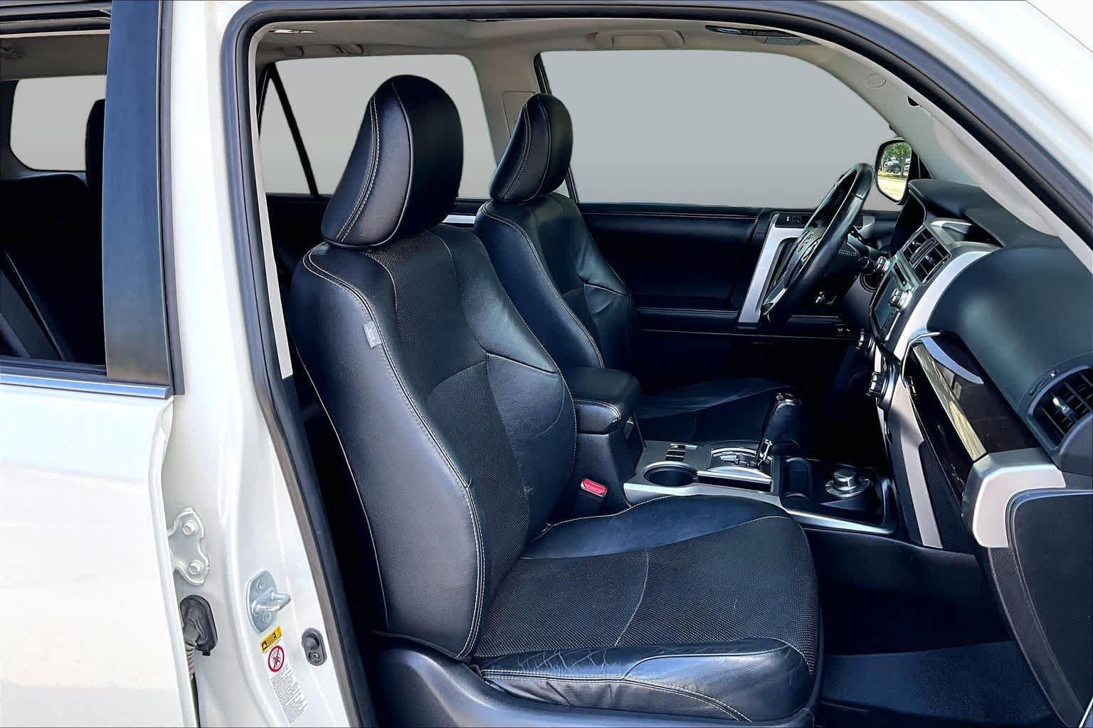 Used 2015 Toyota 4Runner Limited AWD/4WD image 8