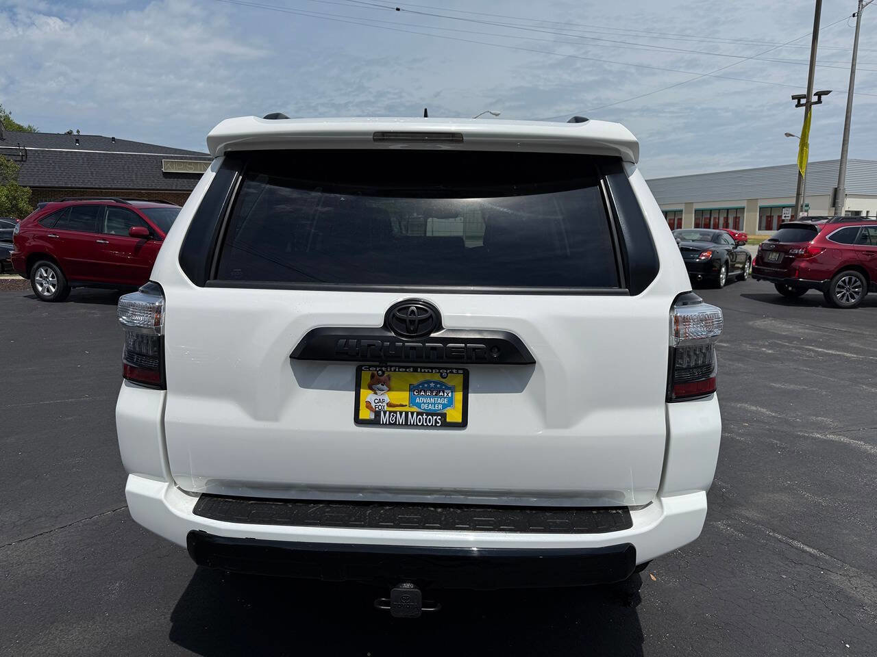 Used 2018 Toyota 4Runner TRD Off-Road Premium AWD/4WD image 93