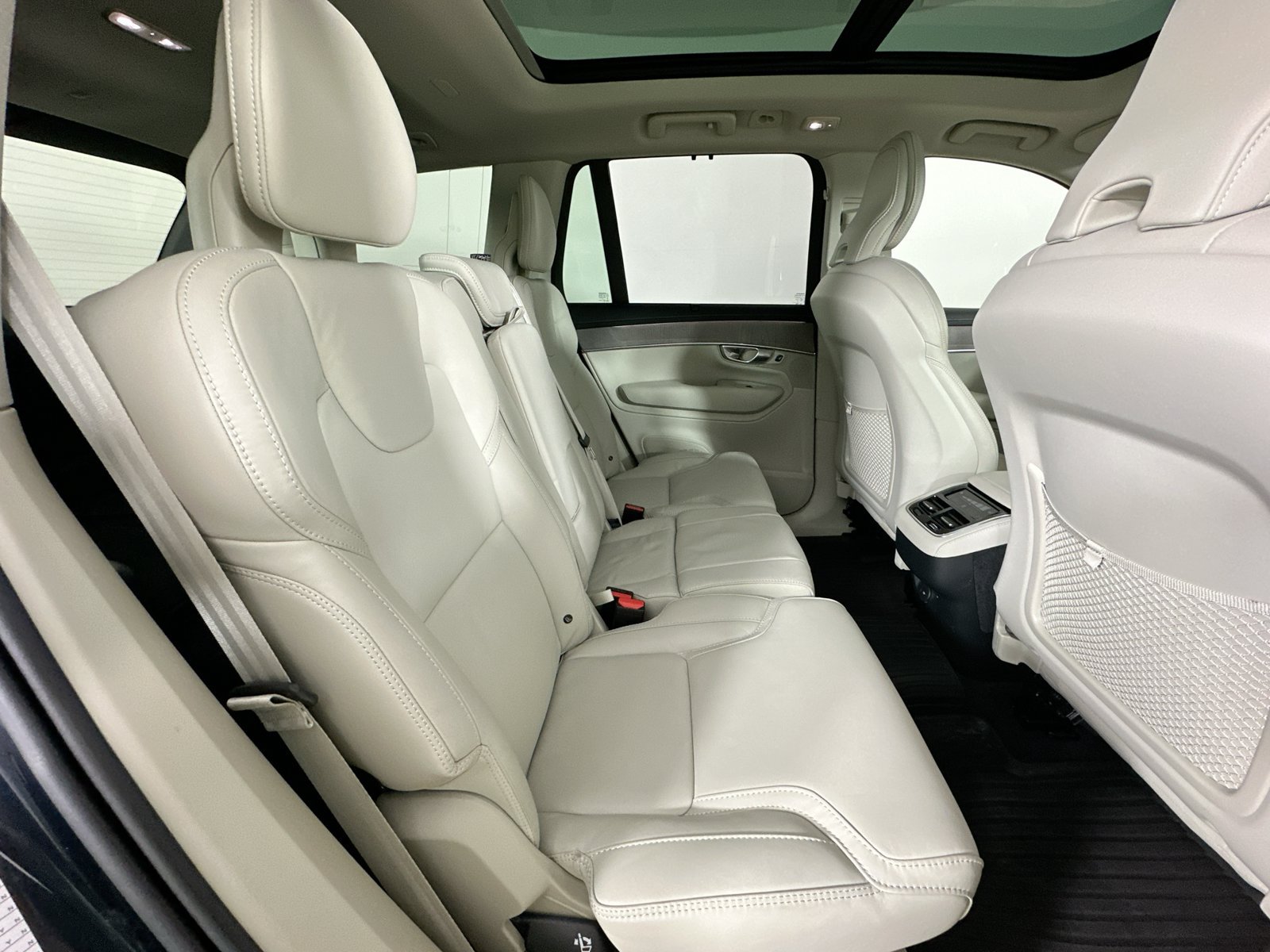 Certified 2026 Volvo XC90 B6 Ultra AWD/4WD image 41