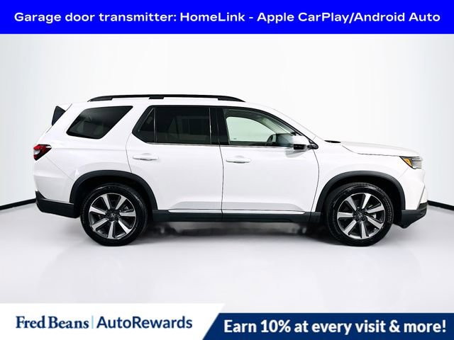 Used 2025 Honda Pilot Touring image 10