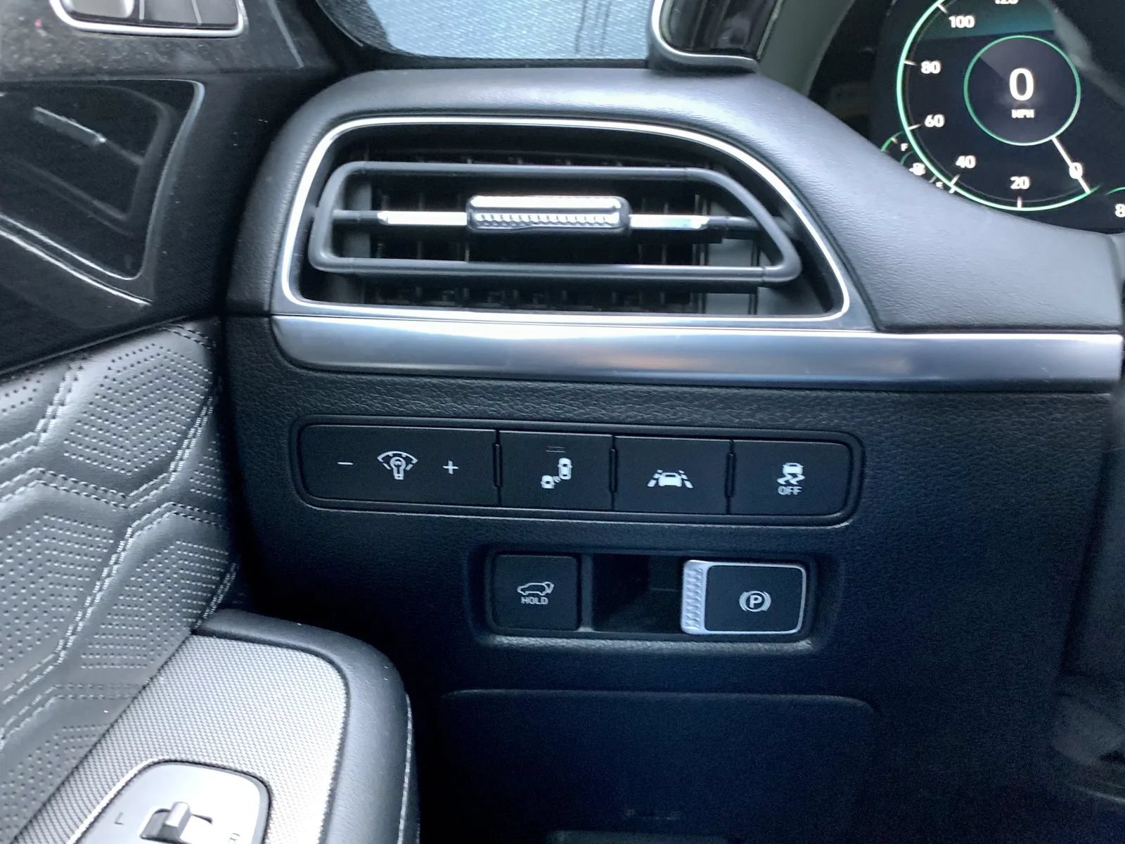 Used 2020 Hyundai Palisade Limited FWD image 17