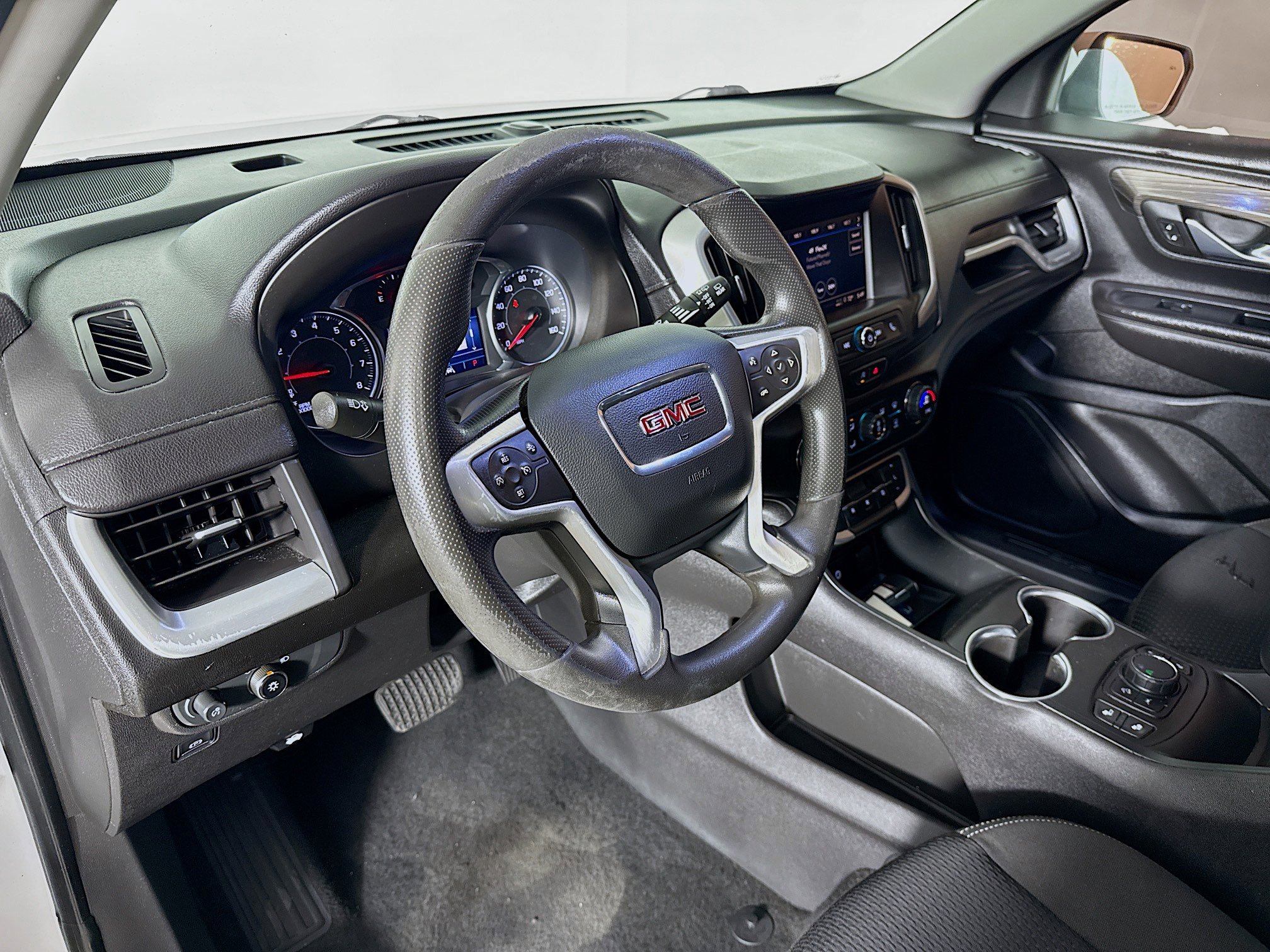 Used 2022 GMC Terrain SLE w/ Driver Convenience Package image 8