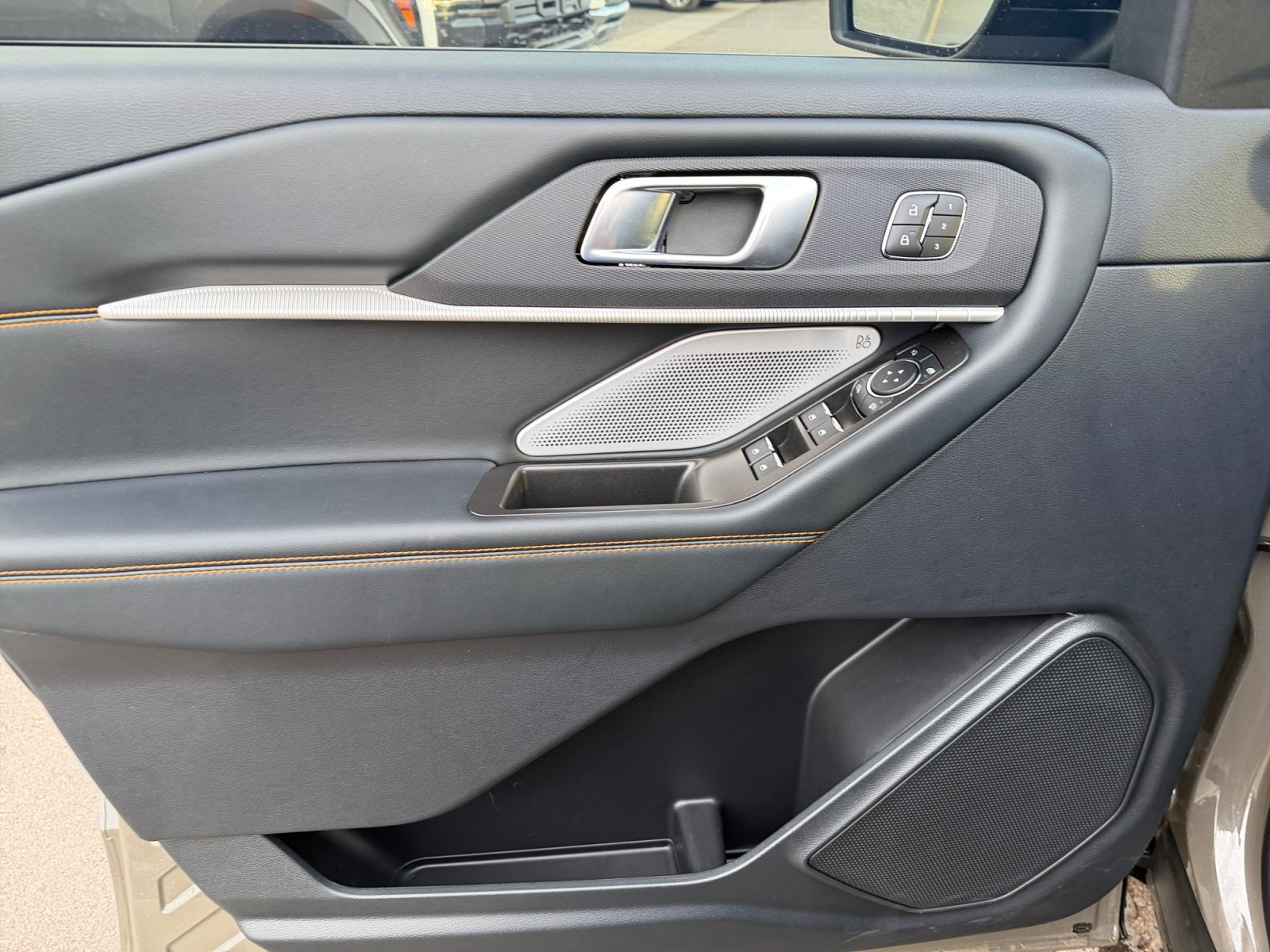 Used 2026 Ford Explorer Tremor w/ Tremor Ultimate Package AWD/4WD image 17