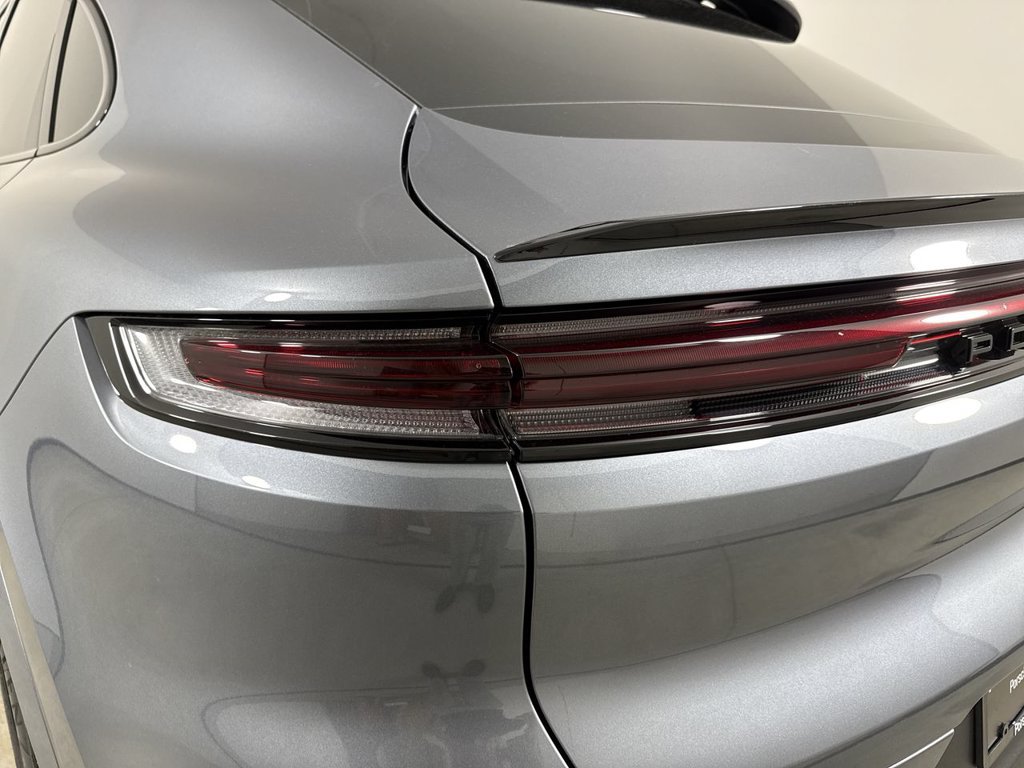 New 2026 Porsche Cayenne Coupe AWD/4WD image 17