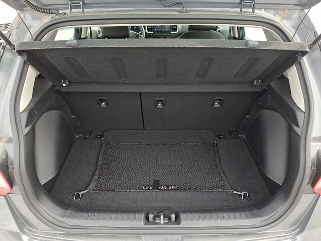 Used 2023 Hyundai Venue SEL image 29