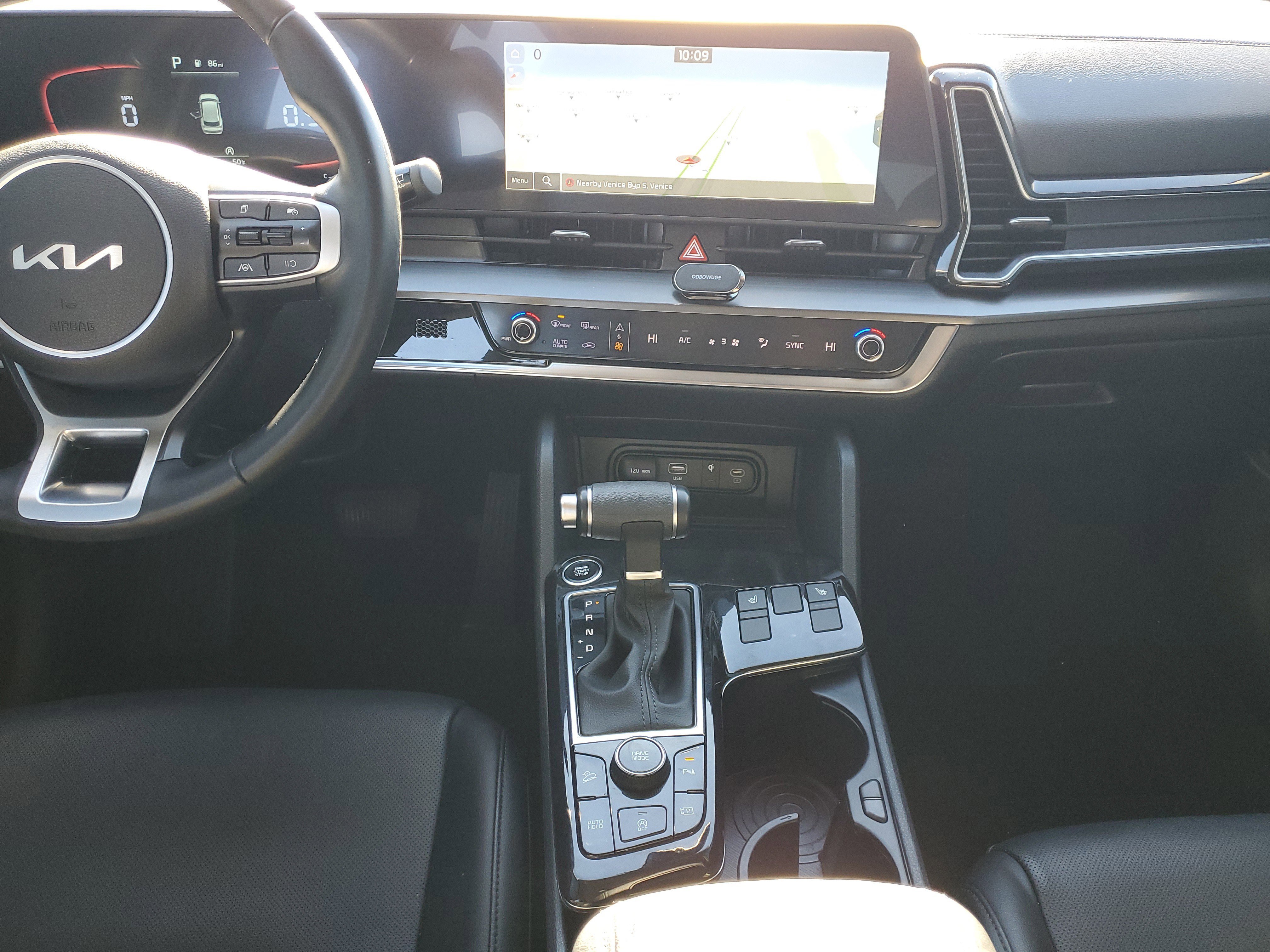 Used 2023 Kia Sportage EX image 16