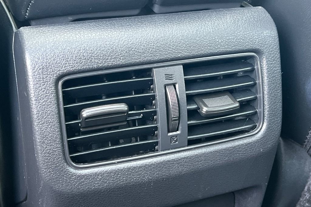 Used 2023 Nissan Rogue SL w/ SL Premium Package image 16