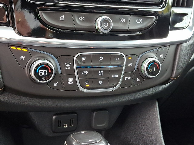 Used 2018 Chevrolet Traverse Premier w/ Redline Edition AWD/4WD image 18