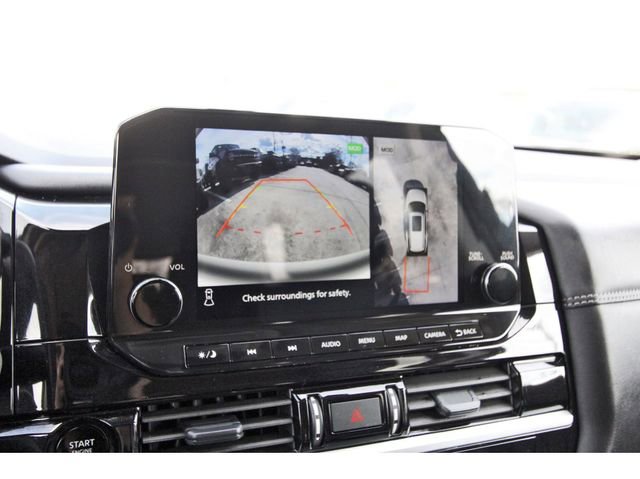 Used 2025 Nissan Pathfinder Platinum w/ Cargo Package image 24