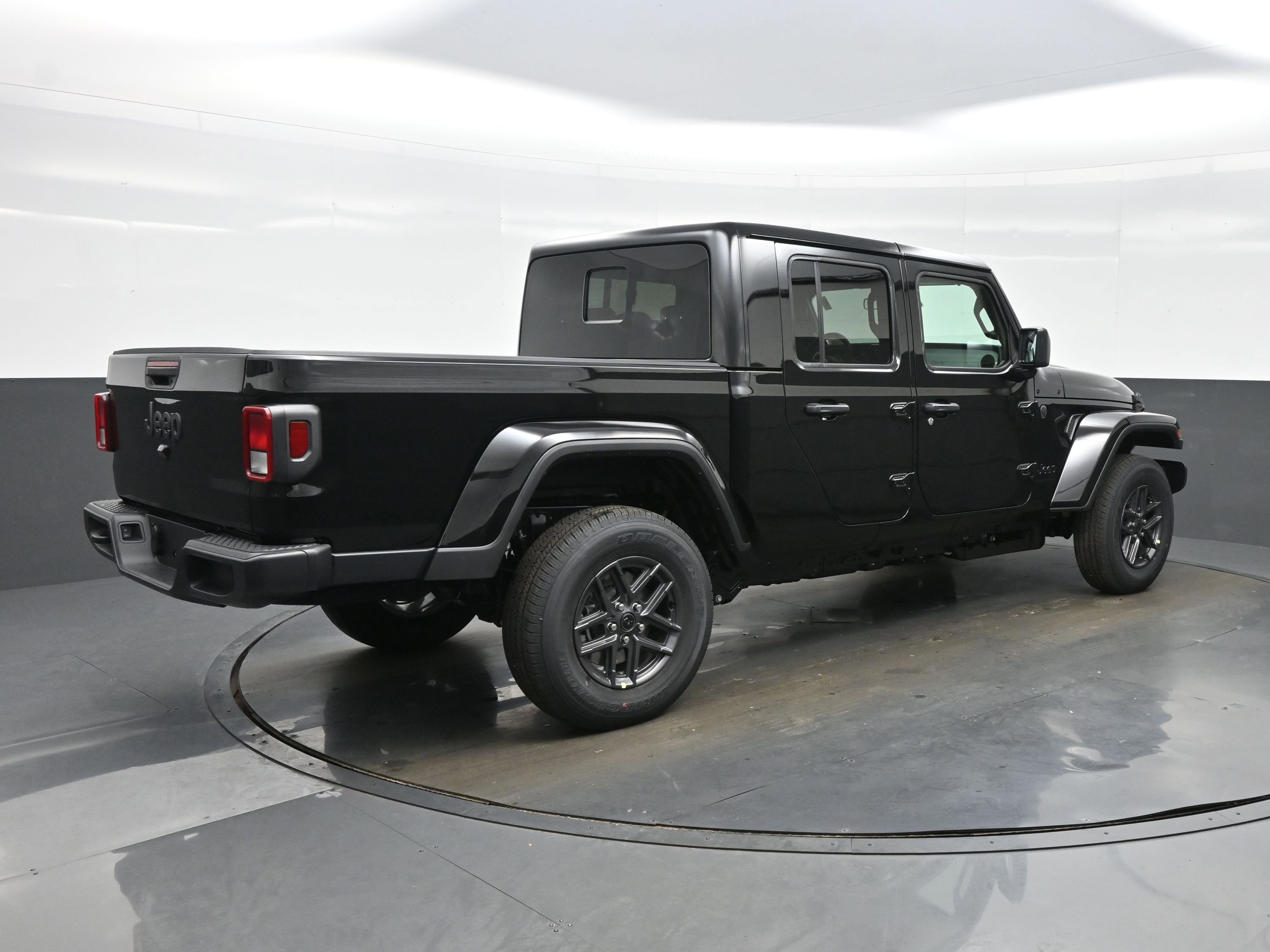 New 2026 Jeep Gladiator Sport image 6