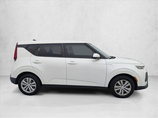 Used 2020 Kia Soul LX FWD image 4