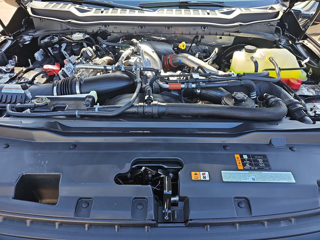 New 2026 Ford F250 Lariat w/ Black Appearance Package image 32