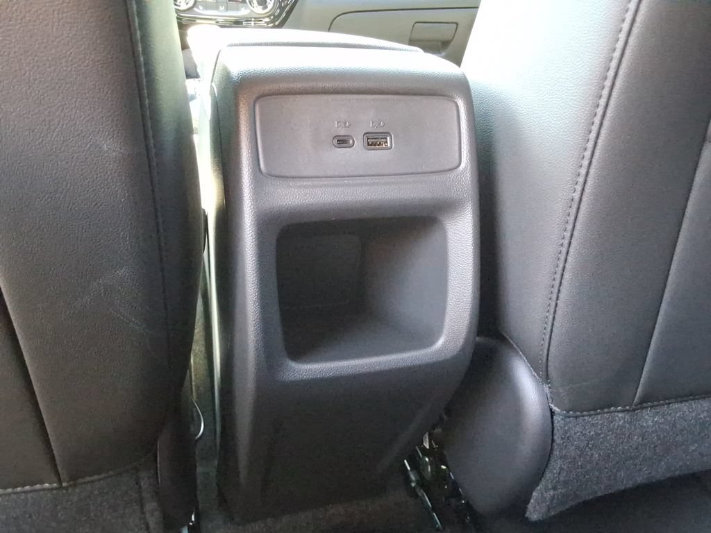 New 2026 Chevrolet Trax RS w/ Sunroof Package FWD image 17