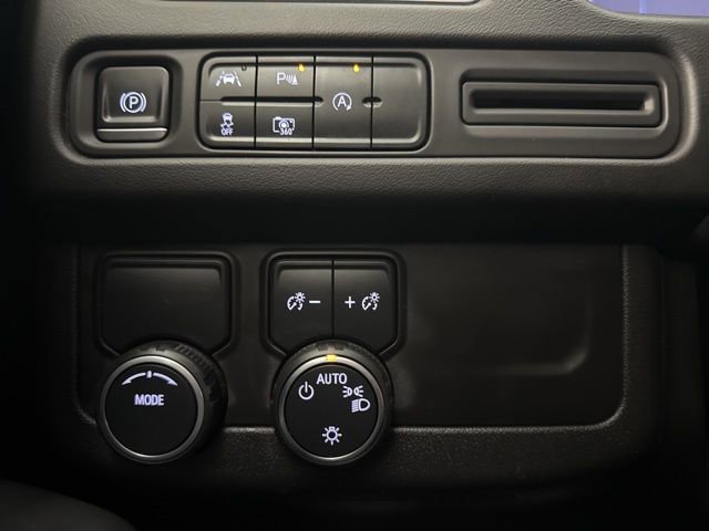 Used 2023 Chevrolet Tahoe LT w/ Luxury Package image 28