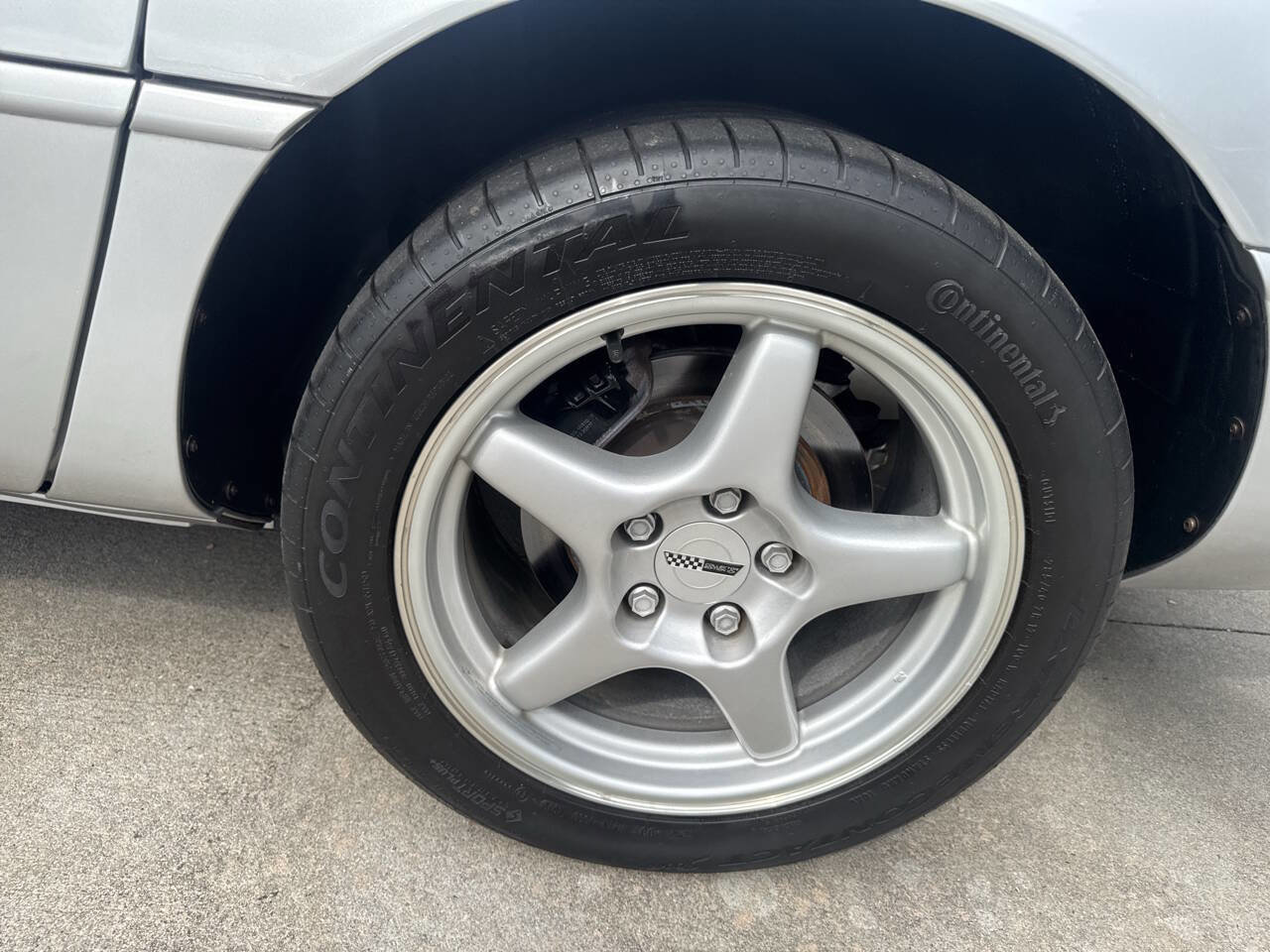 Used 1996 Chevrolet Corvette Convertible RWD image 30