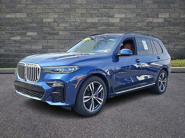 Used 2022 BMW X7 xDrive40i w/ M Sport Package image 3