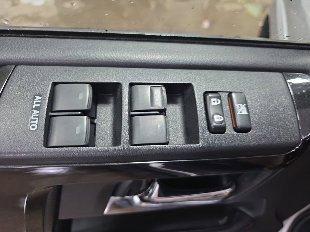Used 2022 Toyota 4Runner TRD Off-Road Premium image 27
