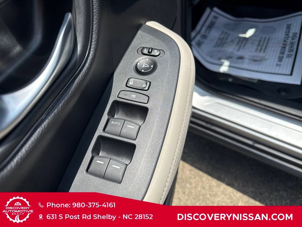 Used 2024 Honda HR-V LX image 11