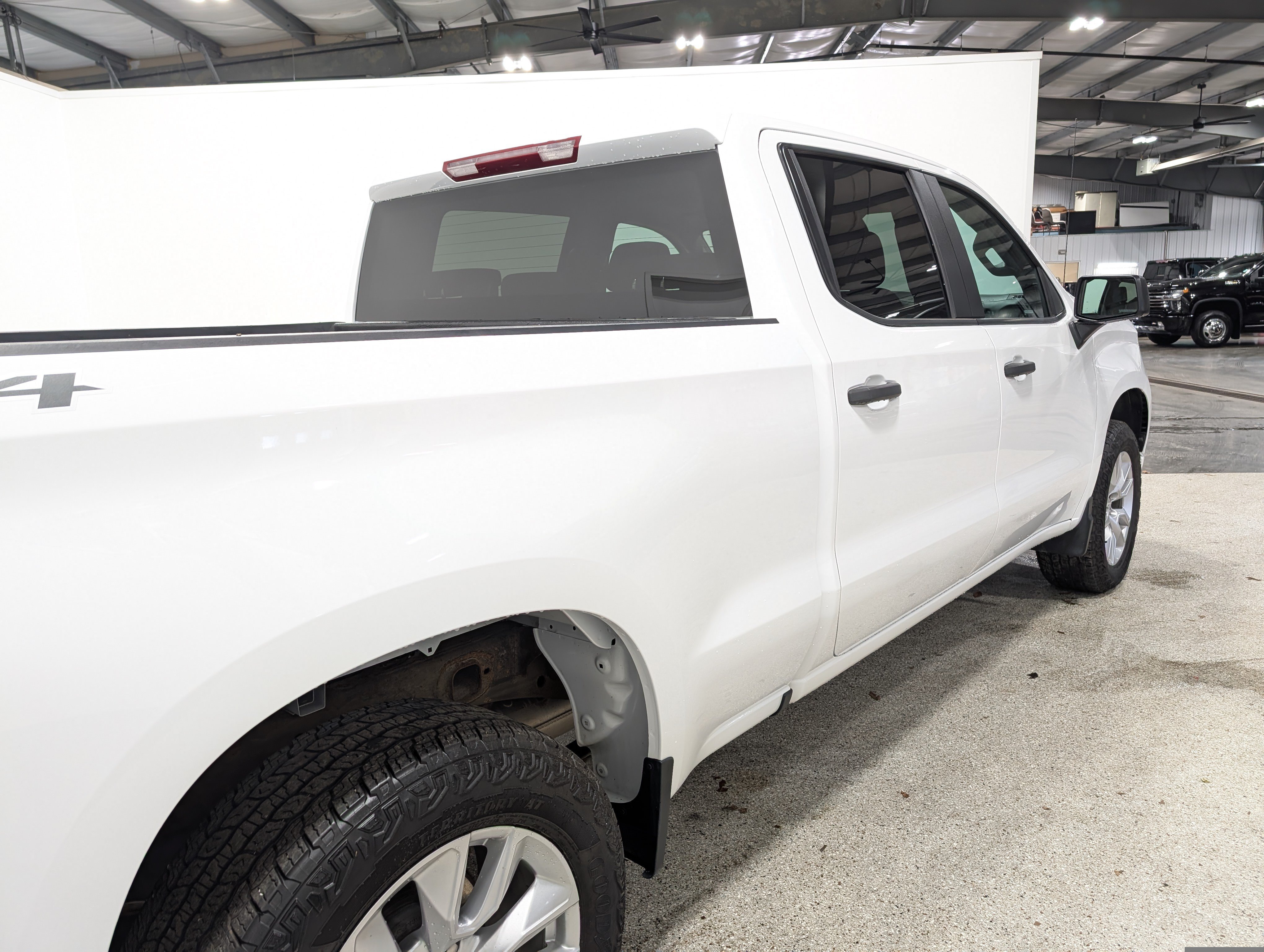 Used 2024 Chevrolet Silverado 1500 Custom AWD/4WD image 3