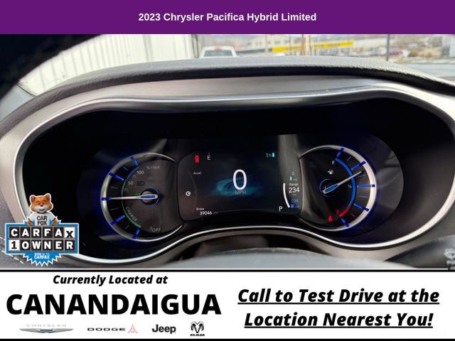 Used 2023 Chrysler Pacifica Limited w/ S Appearance Package FWD image 13