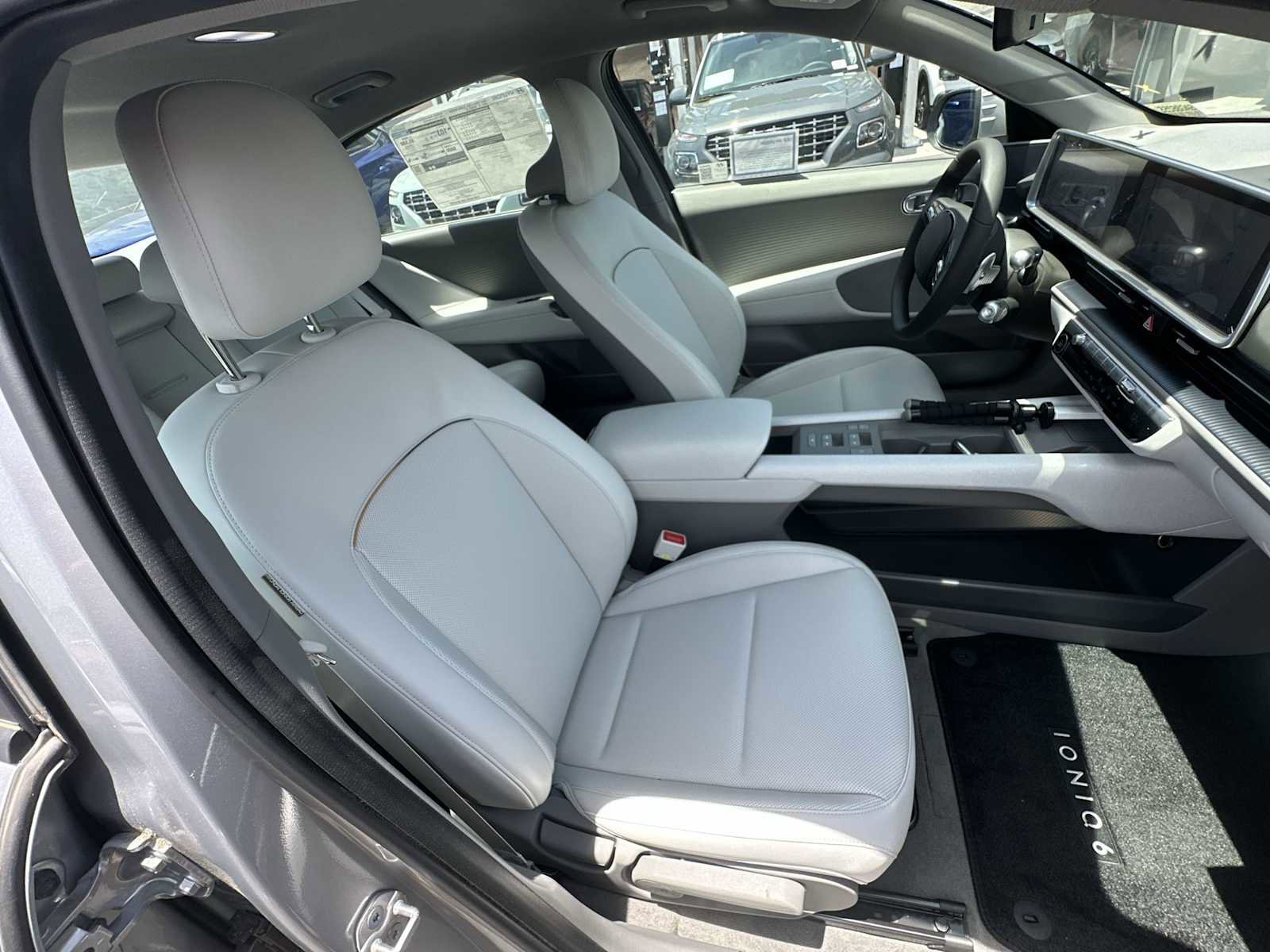 Used 2025 Hyundai Ioniq 6 SEL image 25