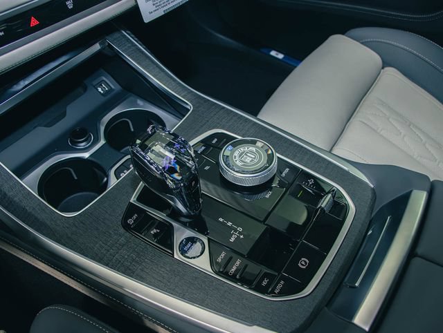 New 2026 BMW ALPINA XB7 AWD/4WD image 18