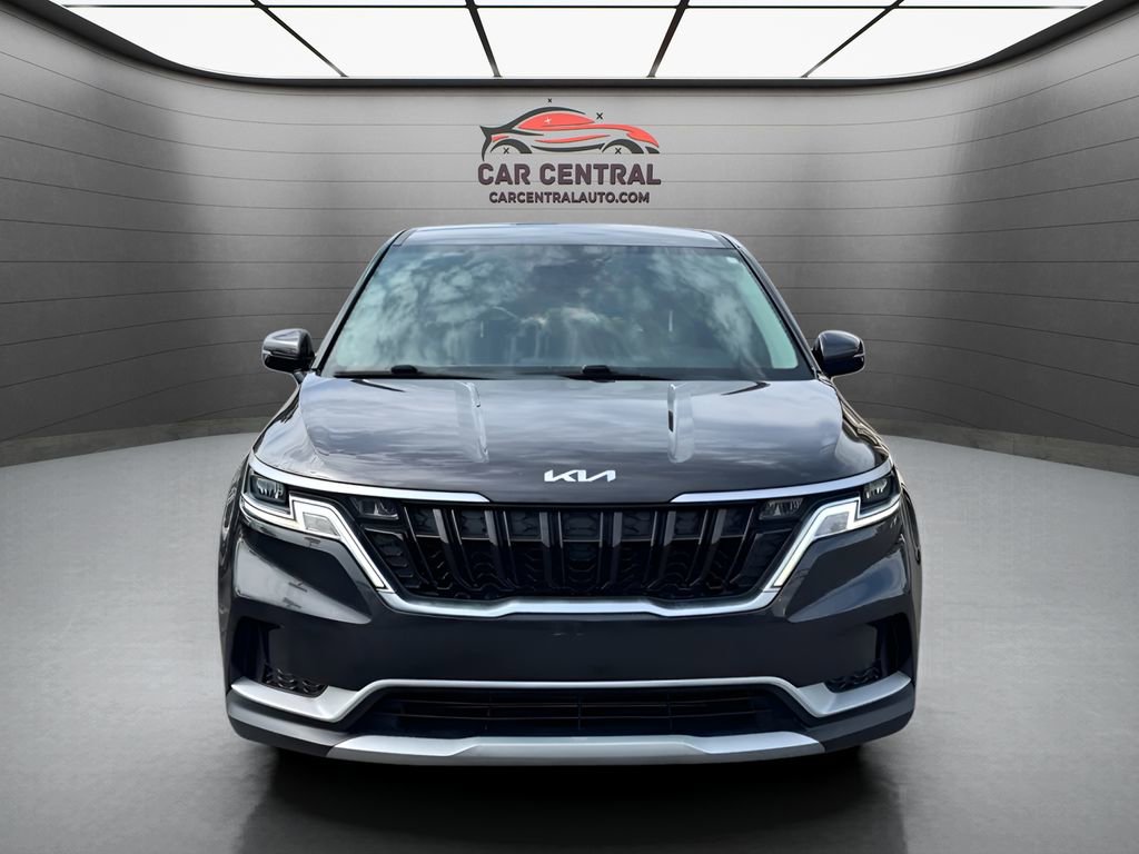 Used 2022 Kia Carnival LX image 8