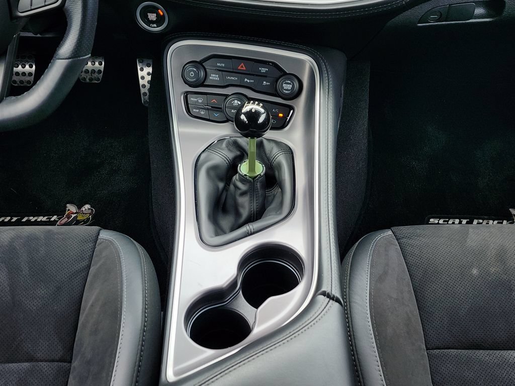 Used 2022 Dodge Challenger R/T Scat Pack RWD image 24
