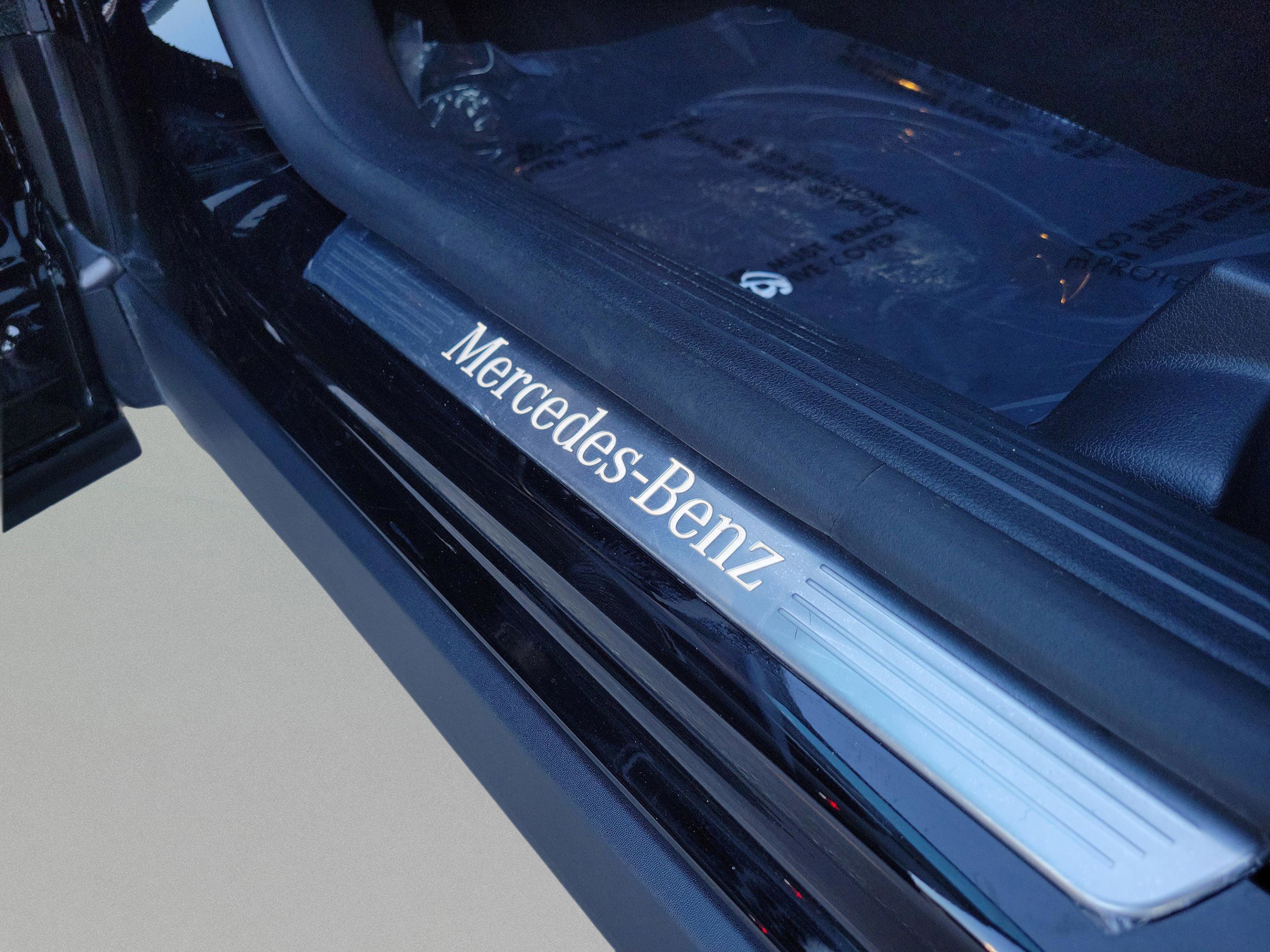 Used 2025 Mercedes-Benz GLA 250 image 12