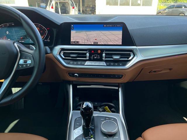 Used 2022 BMW 330i Sedan w/ Driving Assistance Package RWD image 19