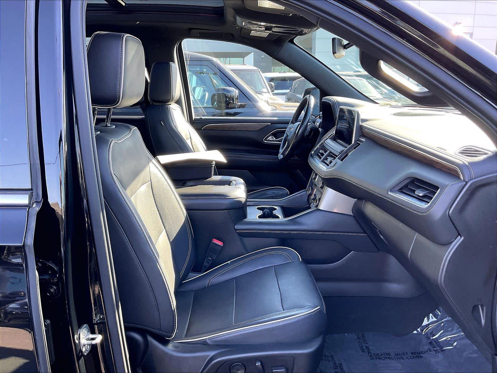 Used 2021 Chevrolet Tahoe Premier AWD/4WD image 12