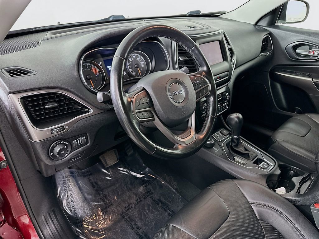 Certified 2020 Jeep Cherokee Latitude Lux w/ Quick Order Package 26H Lux image 17