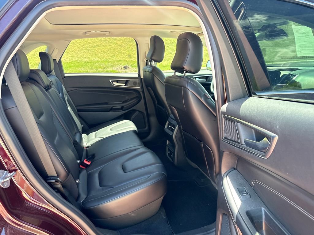 Certified 2022 Ford Edge Titanium w/ Class II Trailer Tow Package AWD/4WD image 22