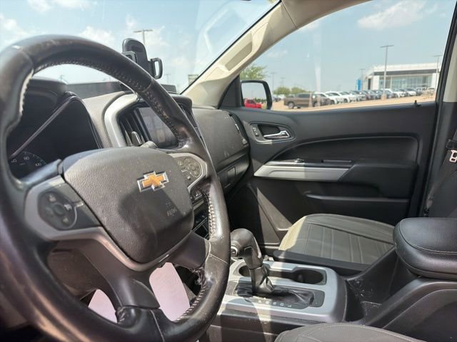 Used 2018 Chevrolet Colorado LT w/ LT Convenience Package RWD image 15