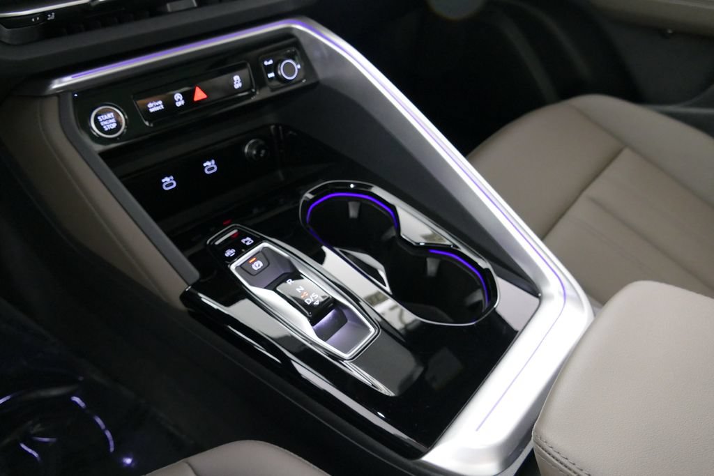 Certified 2025 Audi Q5 Premium w/ Convenience Package AWD/4WD image 20