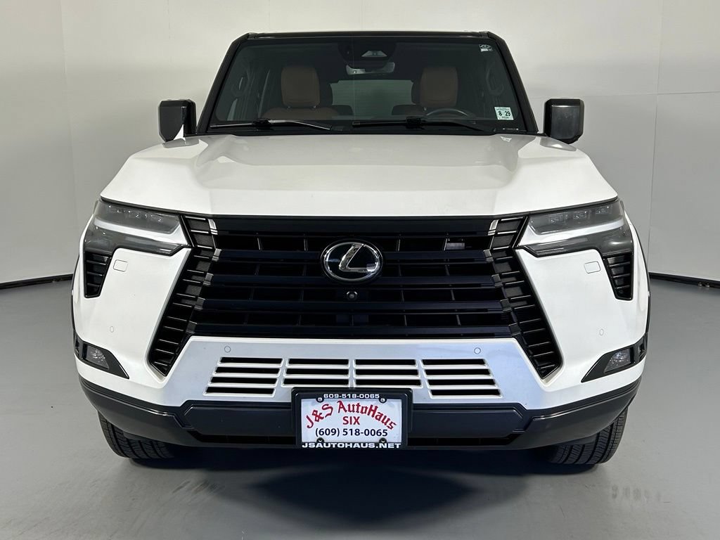 Used 2024 Lexus GX 550 w/ Accessory Package (Z1) AWD/4WD image 2