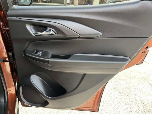 Used 2021 Chevrolet TrailBlazer ACTIV w/ Sun and Liftgate Package image 22