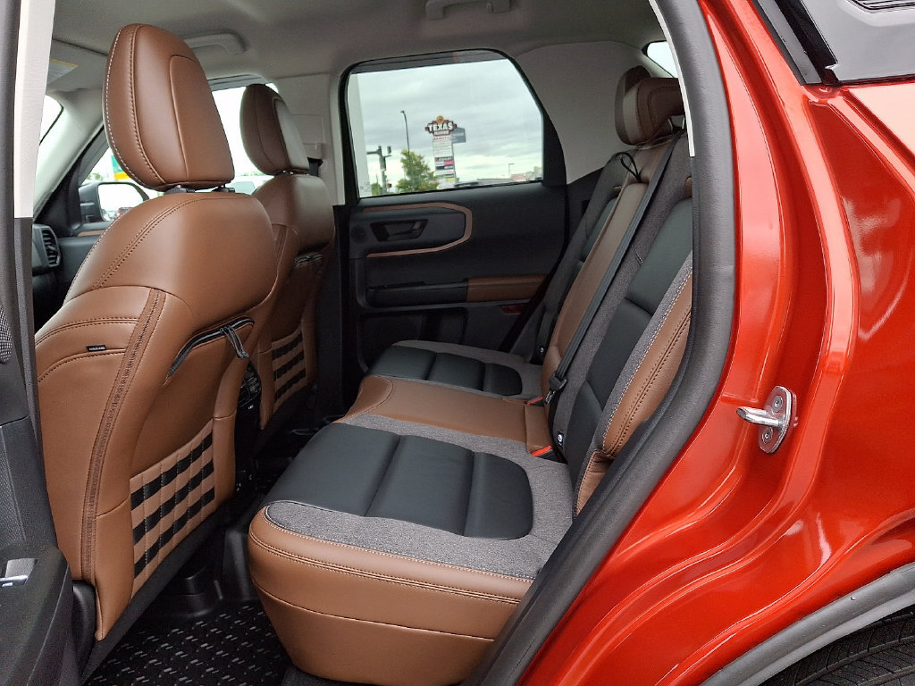 Certified 2023 Ford Bronco Sport Outer Banks w/ Tech Package AWD/4WD image 10