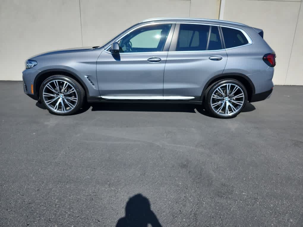 Used 2023 BMW X3 sDrive30i w/ Premium Package RWD image 4